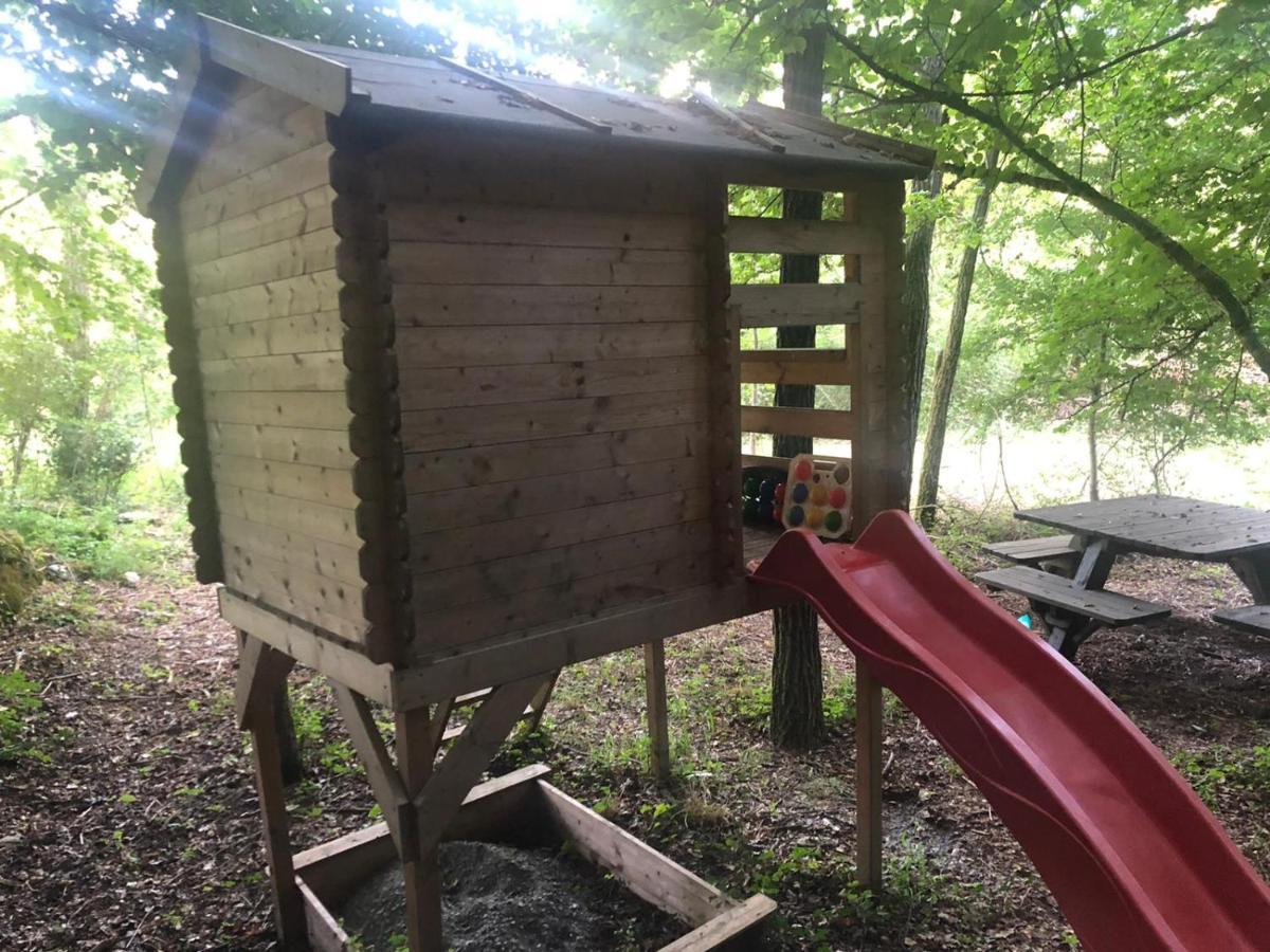 Le Case Nel Borgo Fivizzano Exterior photo